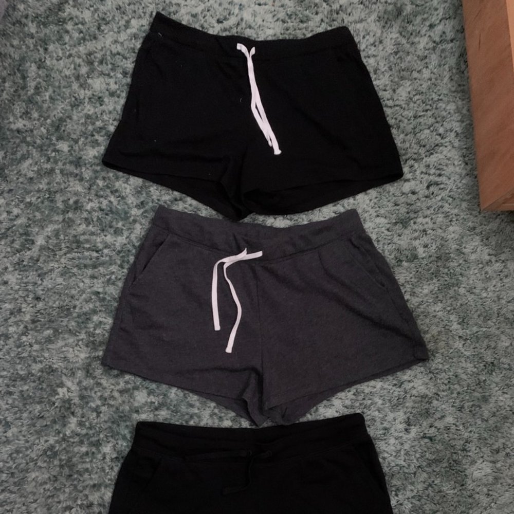 Set of 3: Sweat Shorts with pockets Size L